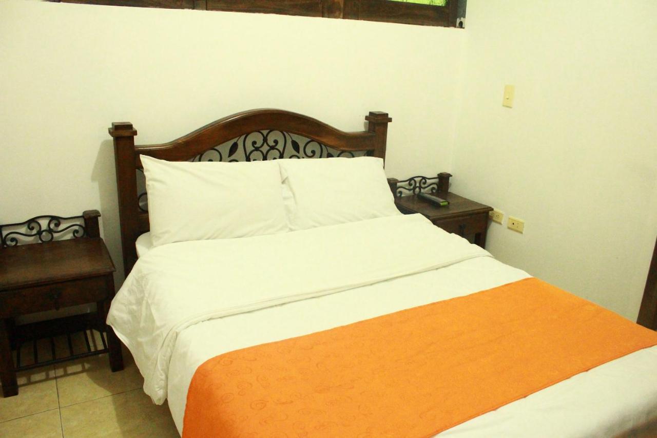 Hotel Colonial Manizales Exterior photo